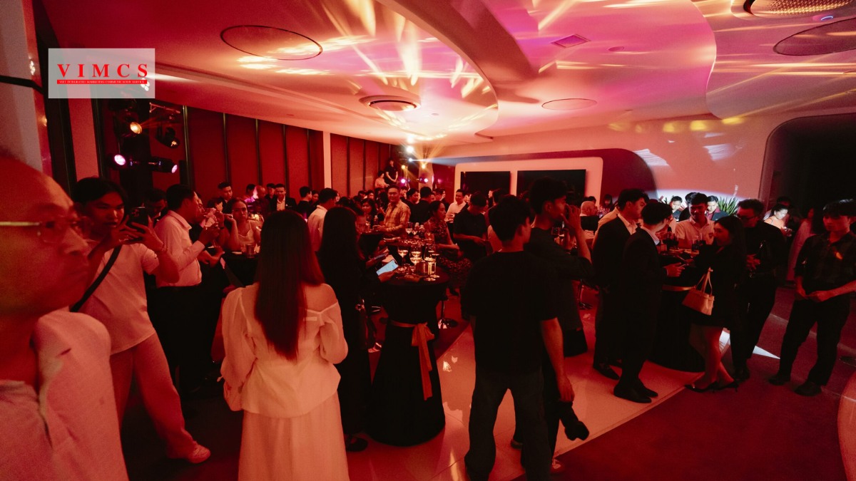 Gala Dinner phong cách dạ tiệc ánh sáng