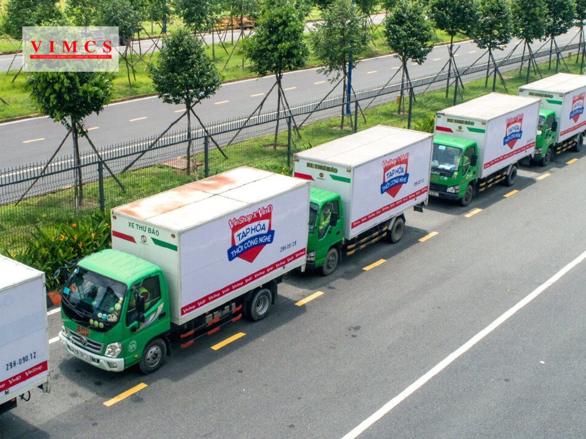 Hình thức chạy Roadshow bằng xe tải, bán tải