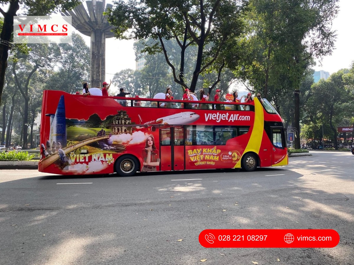 Chiến dịch tổ chức chạy Roadshow xe buýt 2 tầng của Vietjet Air