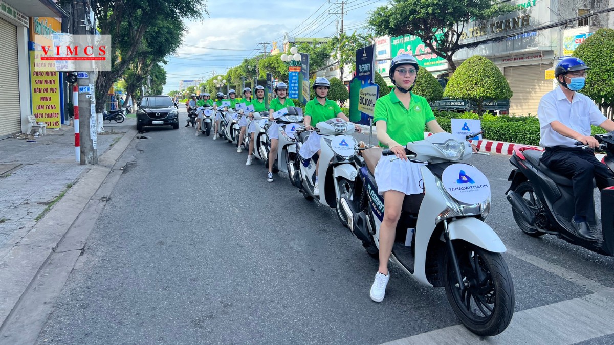Roadshow cũng thường được triển khai trong các chiến dịch Activation, tổ chức khai trương